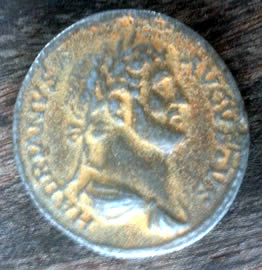 Possible-Hadrian-Crownless-Dupondius?